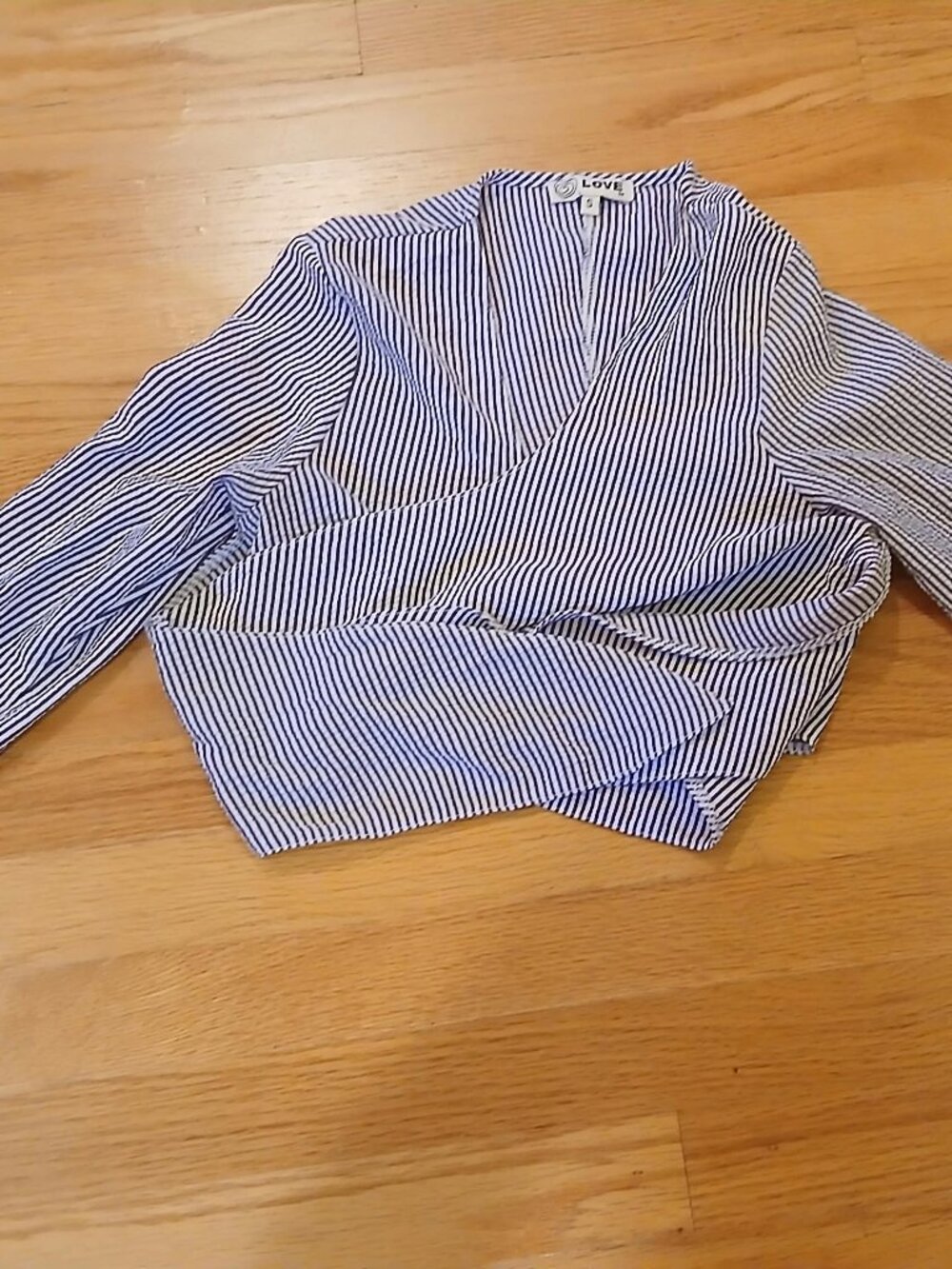 Wrap Top in Searsucker